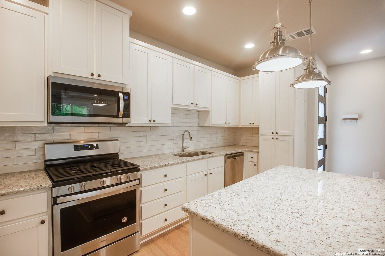 140 Claremont Ave #102 - Photo 6 of 23