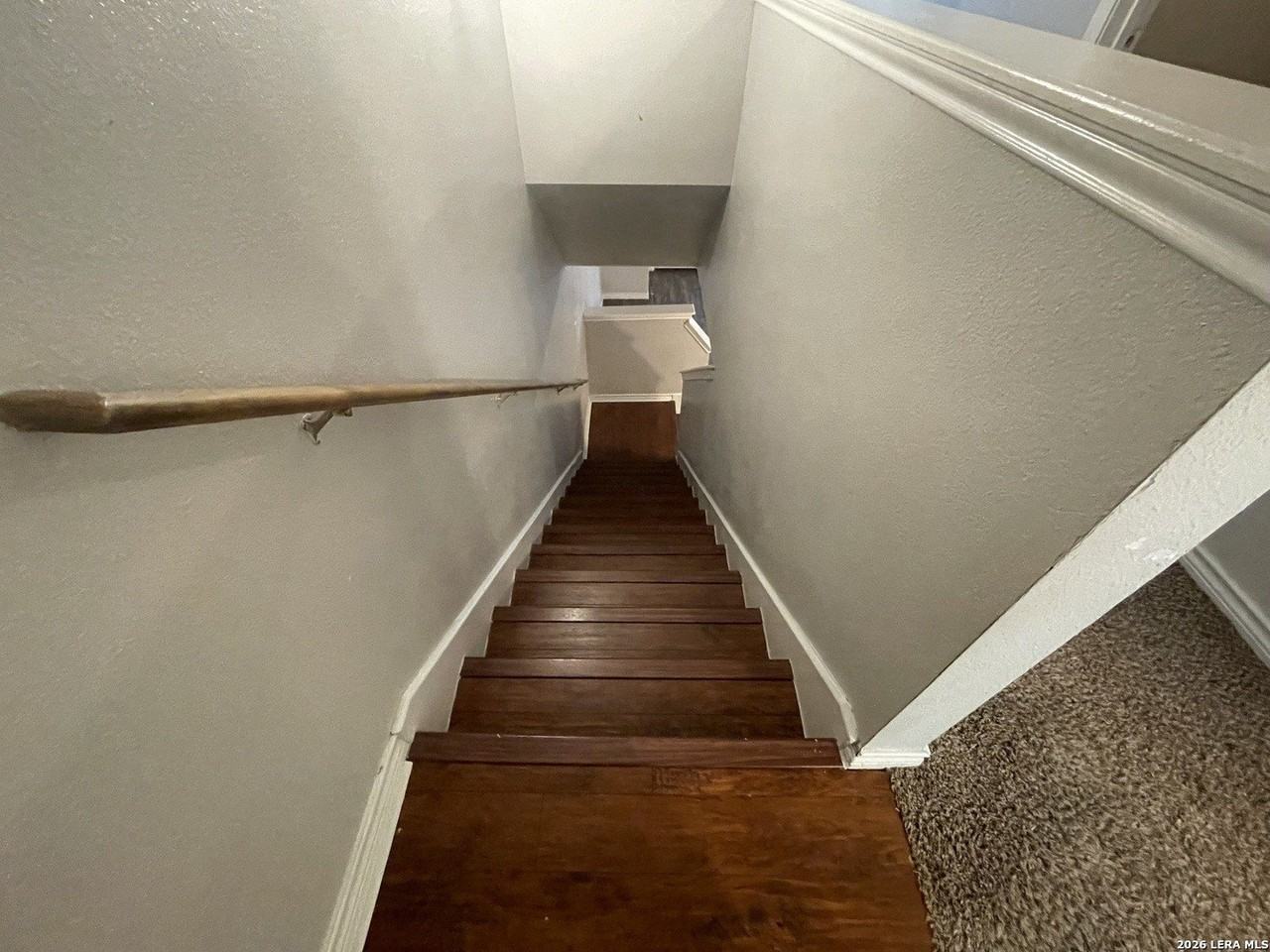 24 Bratton Dr - Photo 7 of 19