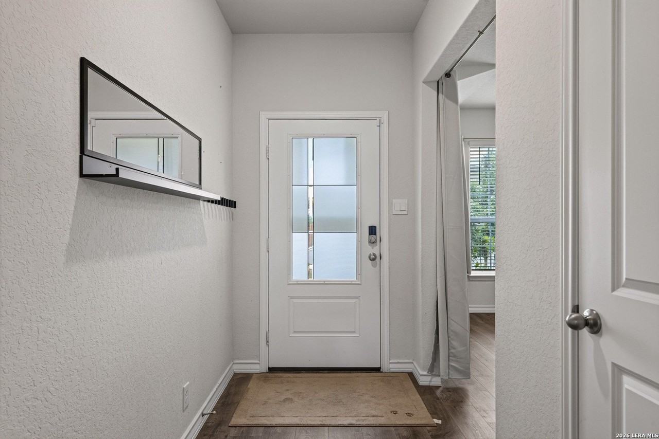 731 Overlook Rdg - Photo 5 of 28