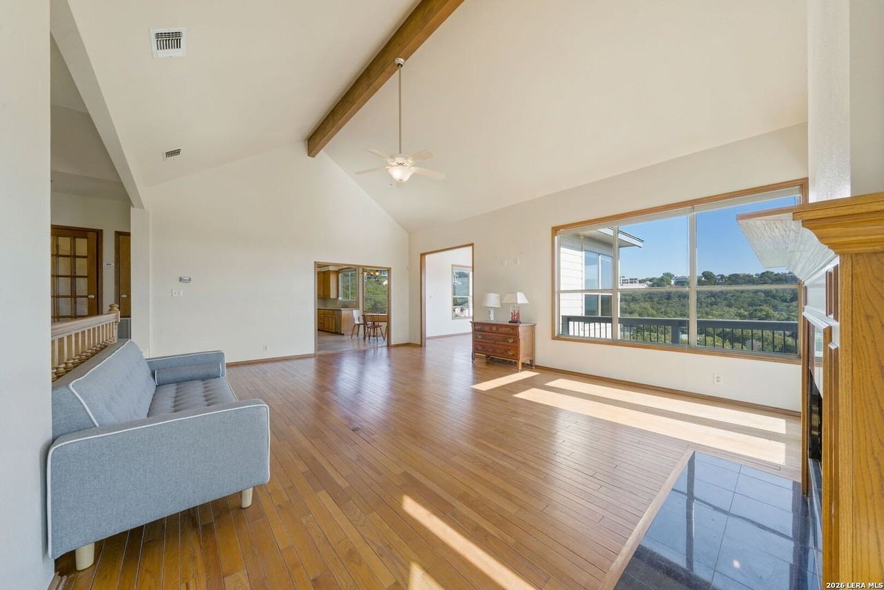 19318 Strauss - Photo 6 of 13