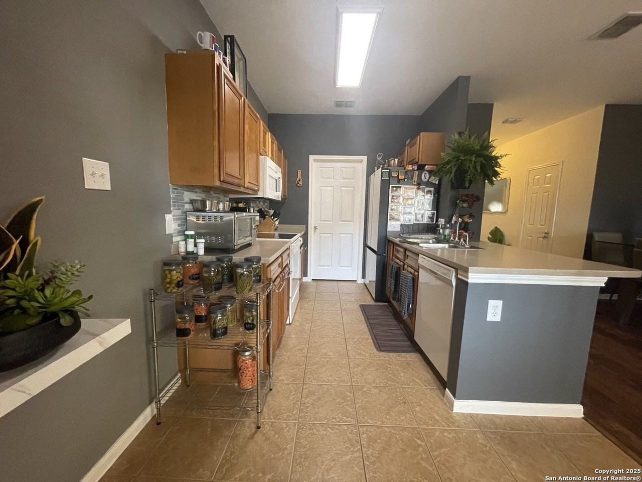 4109 St Charles Bay - Photo 5 of 18