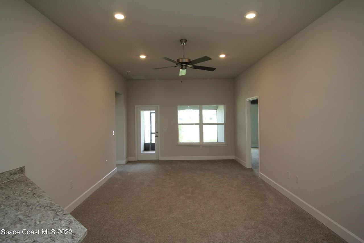 616 Kylar Dr Nw - Photo 3 of 12