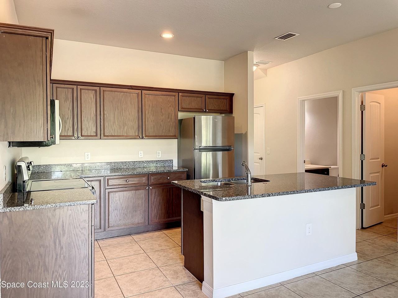 3737 Chambers Ln #5 - Photo 4 of 19