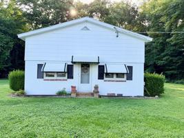 featured image of 10003 Lankford Hwy