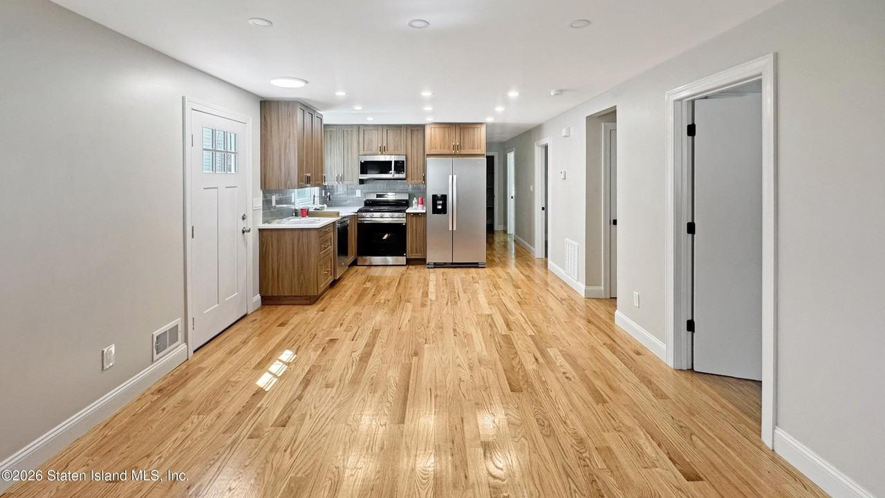 71 Reading Ave #2 - Photo 2 of 10