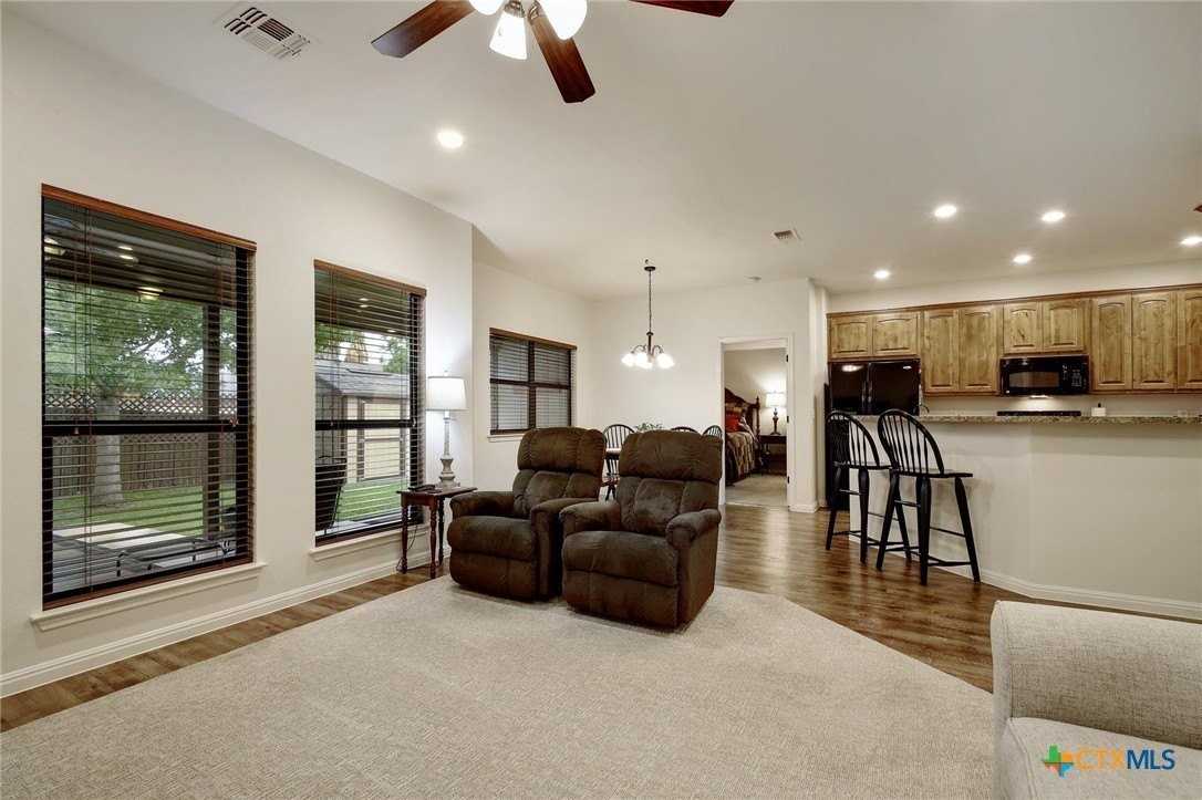 2251 Hazelwood - Photo 5 of 24