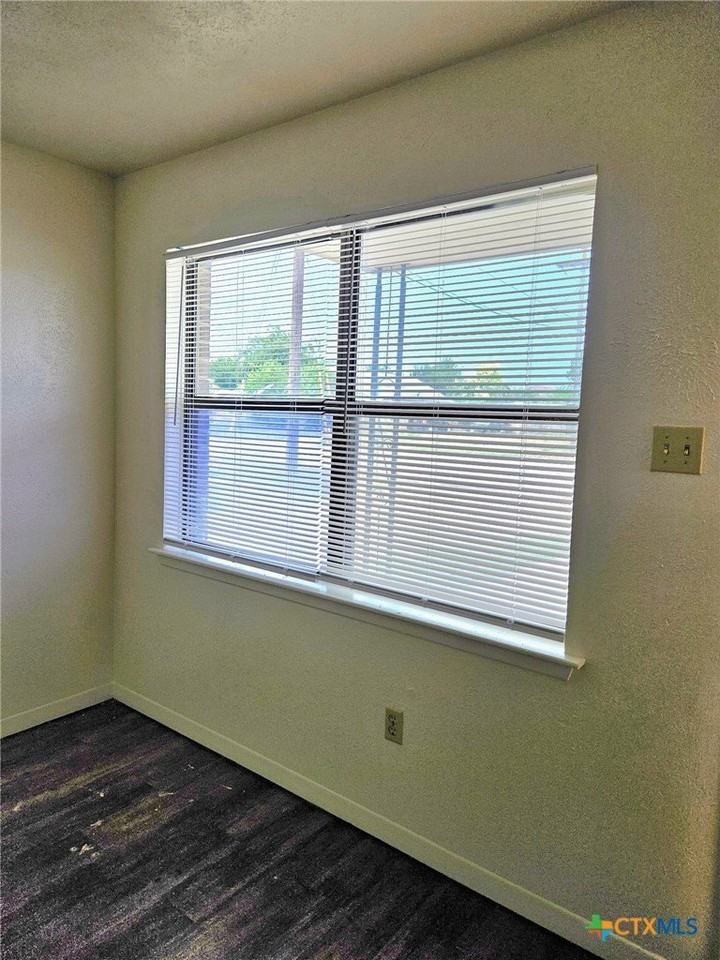 102 E Avenue A #7 - Photo 5 of 13