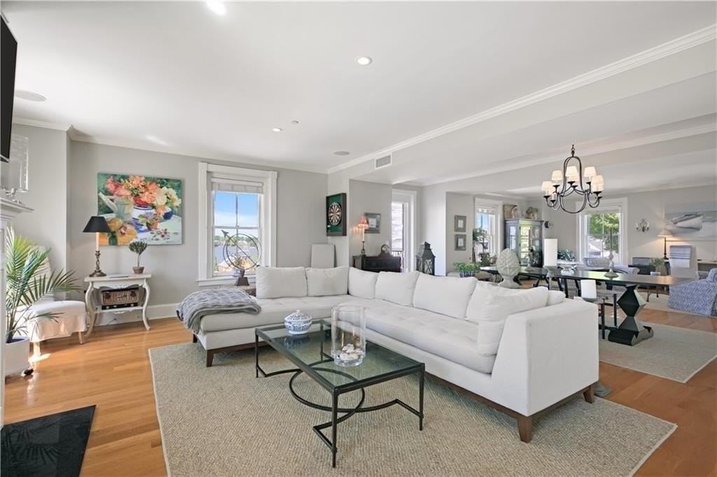 423 Hope St #D - Photo 5 of 26
