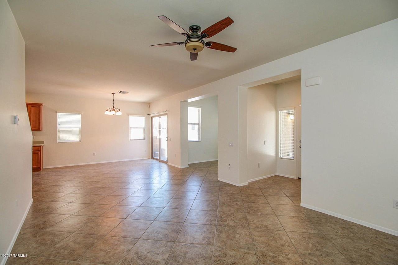 10539 E Forest Falls Ct - Photo 2 of 10