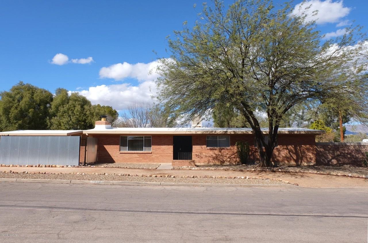 3757 E Lee St - Photo 2 of 26