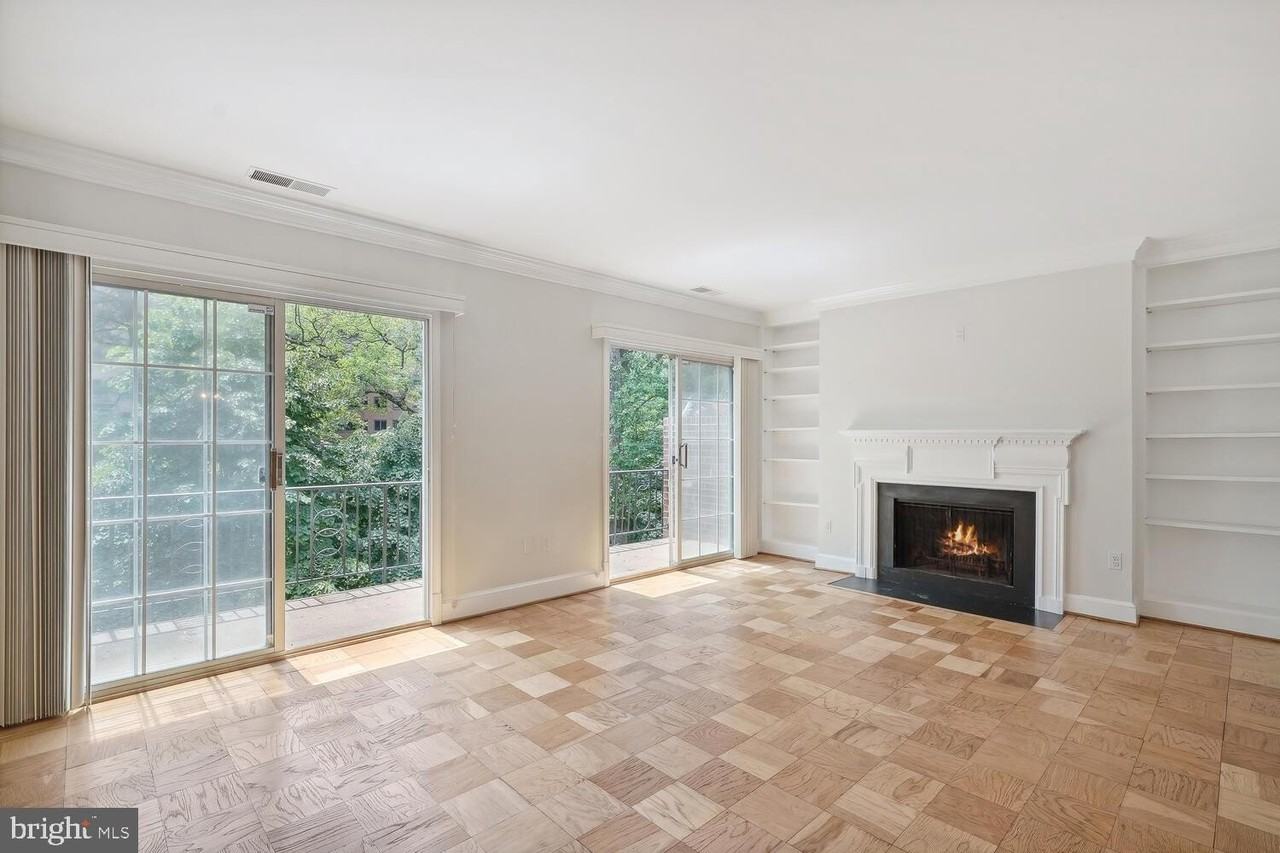 3231 Sutton Pl Nw #A - Photo 3 of 17
