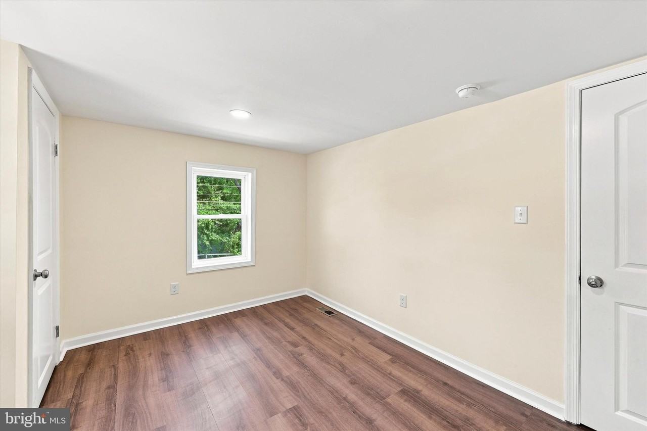 28 E Main St ## 30 - Photo 7 of 25