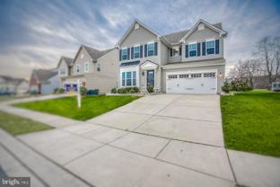 728 Falcon Ln - Photo 1 of 1