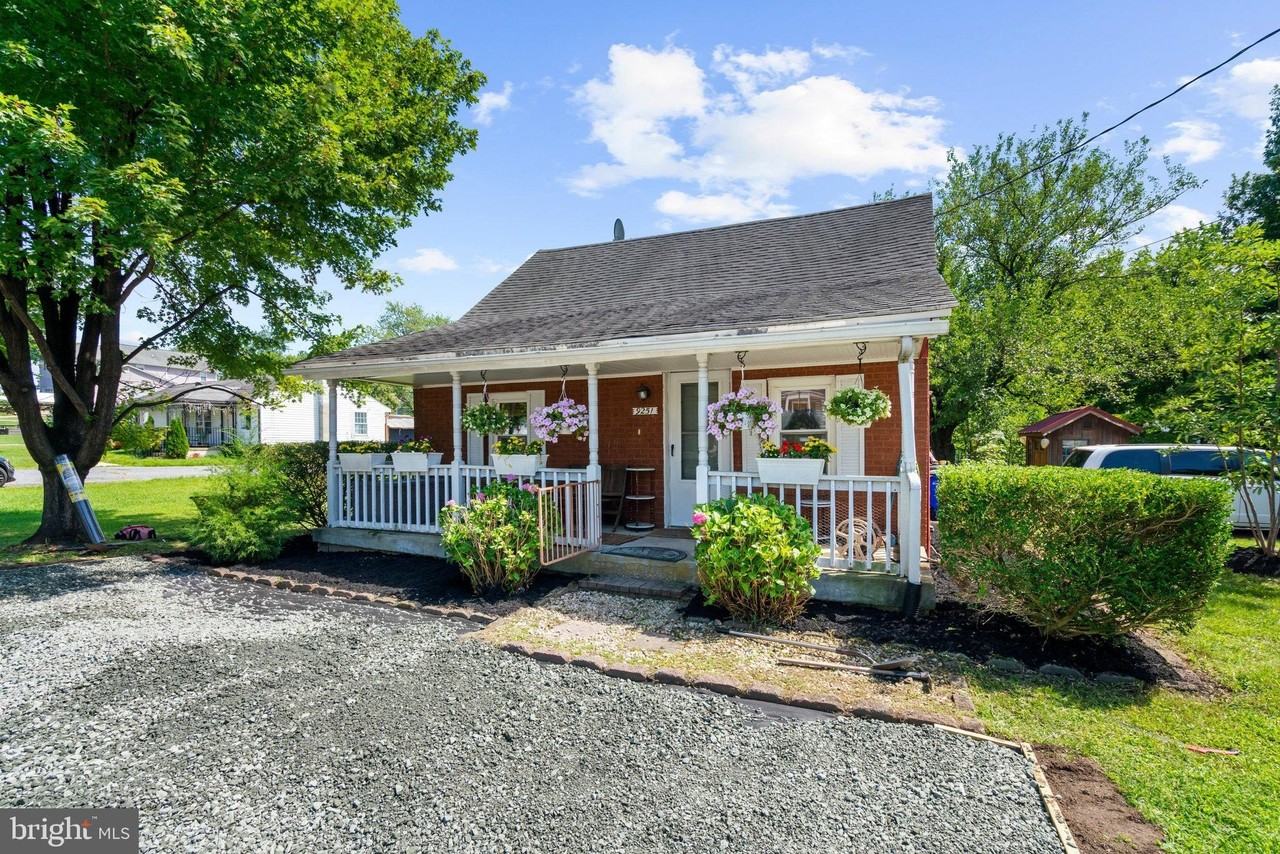 9251 Coleman Thomas Rd - Photo 4 of 45