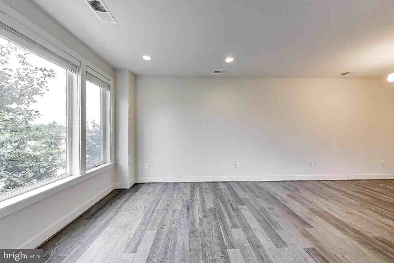 16616 Crabbs Branch Way - Photo 6 of 43