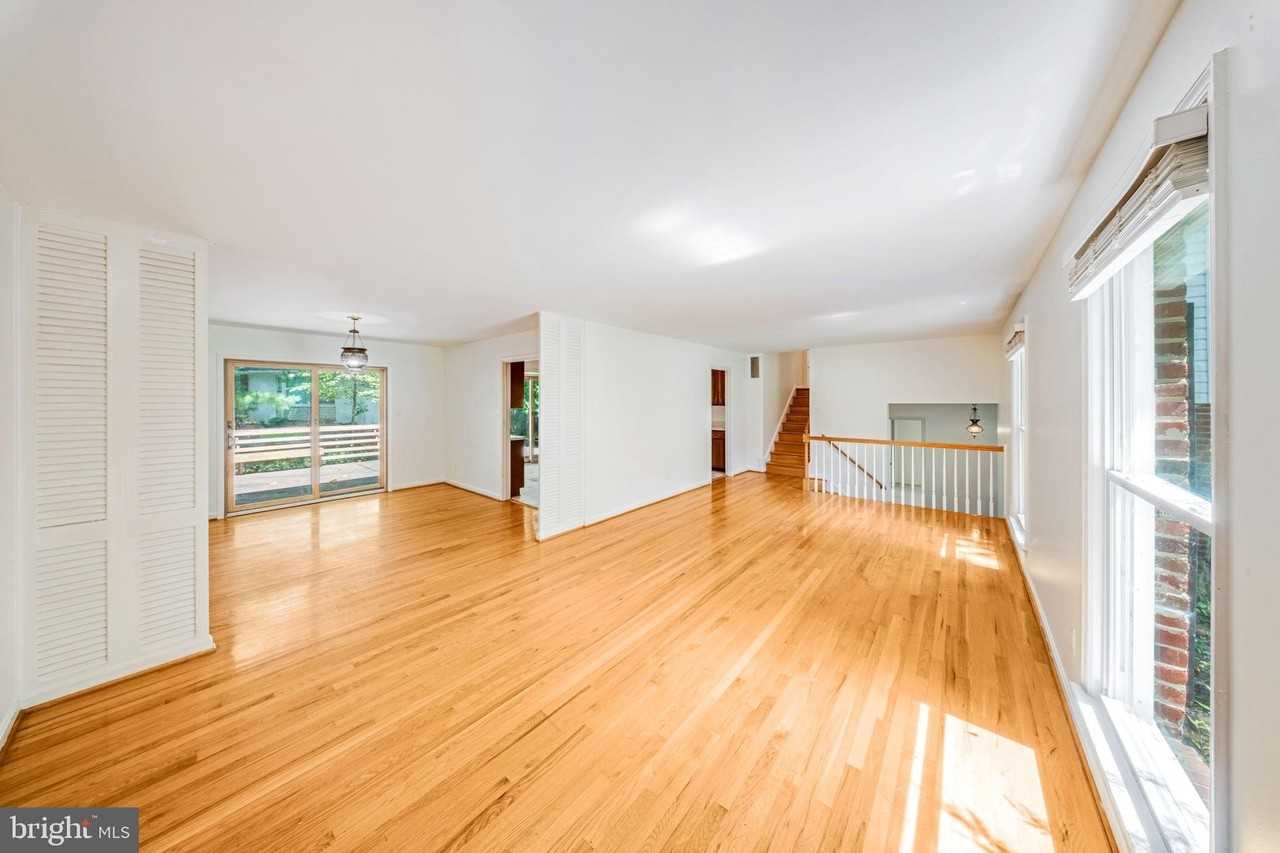 6715 Tildenwood Ln - Photo 5 of 14