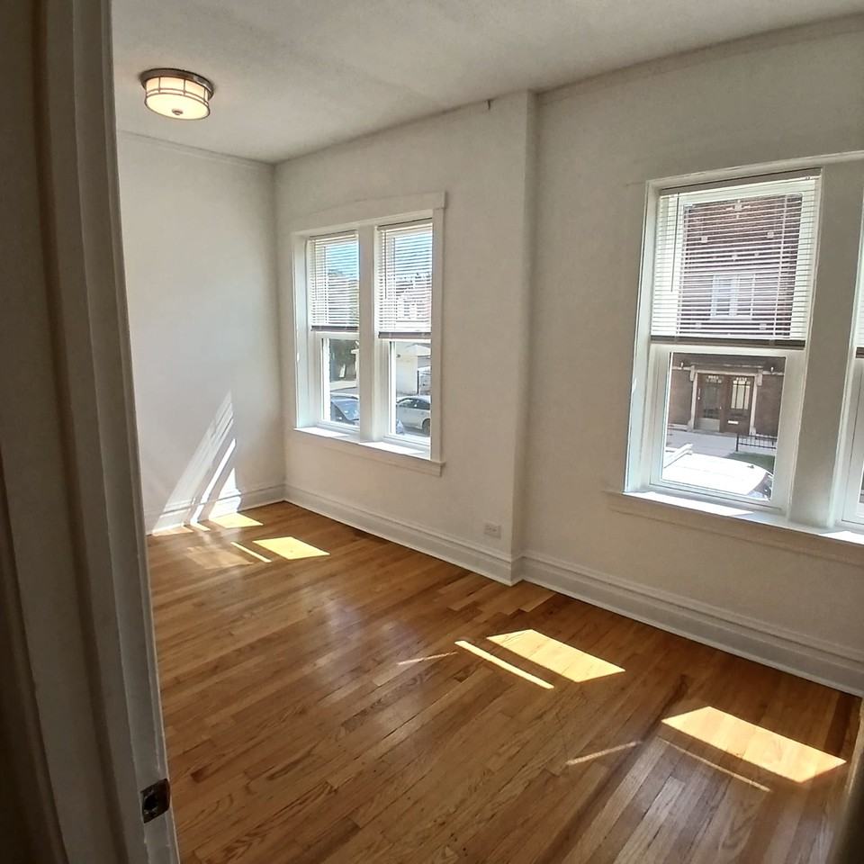 4652 W Palmer - 1 #4652-1 - Photo 2 of 14