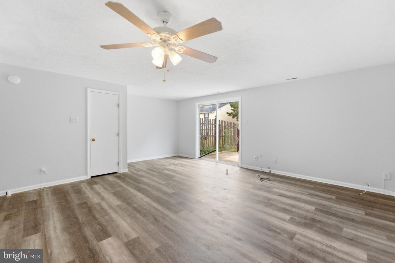 217 Vista Ct - Photo 4 of 19