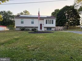 featured image of 3 Lauffer Ln