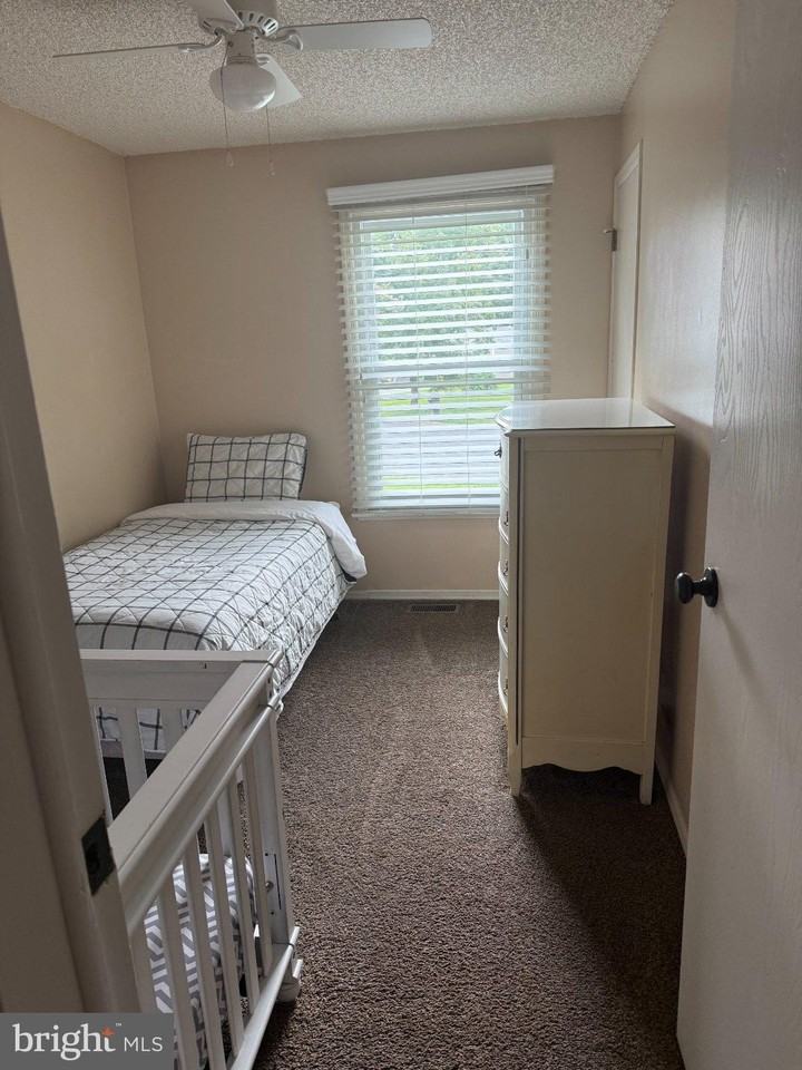 3 Lauffer Ln - Photo 7 of 15
