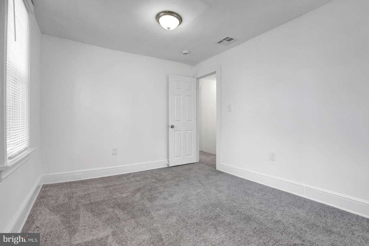 38 Brenwal Ave - Photo 4 of 6