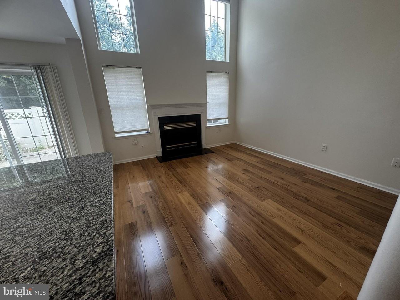 102 Wellington Park Dr - Photo 4 of 25