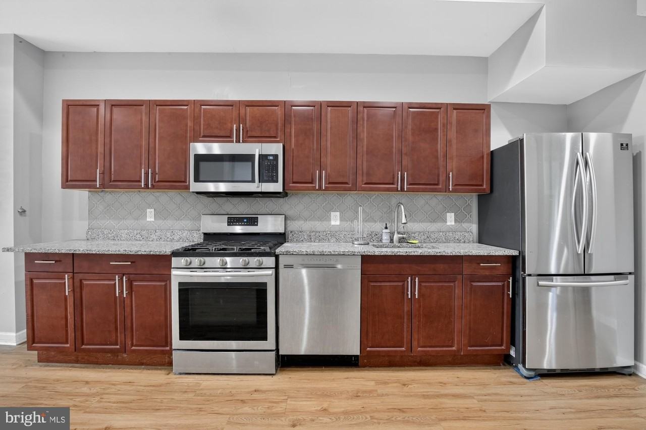 1209 E Susquehanna Ave #1 - Photo 5 of 20