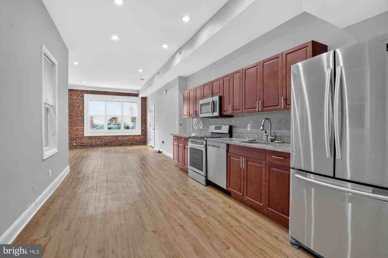 1209 E Susquehanna Ave #1 - Photo 6 of 20