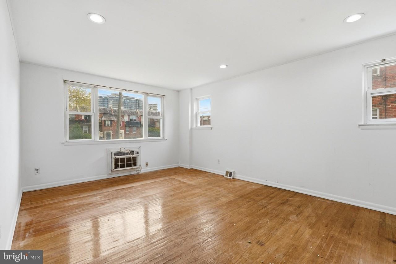 3953 Lankenau Ave #B - Photo 4 of 13