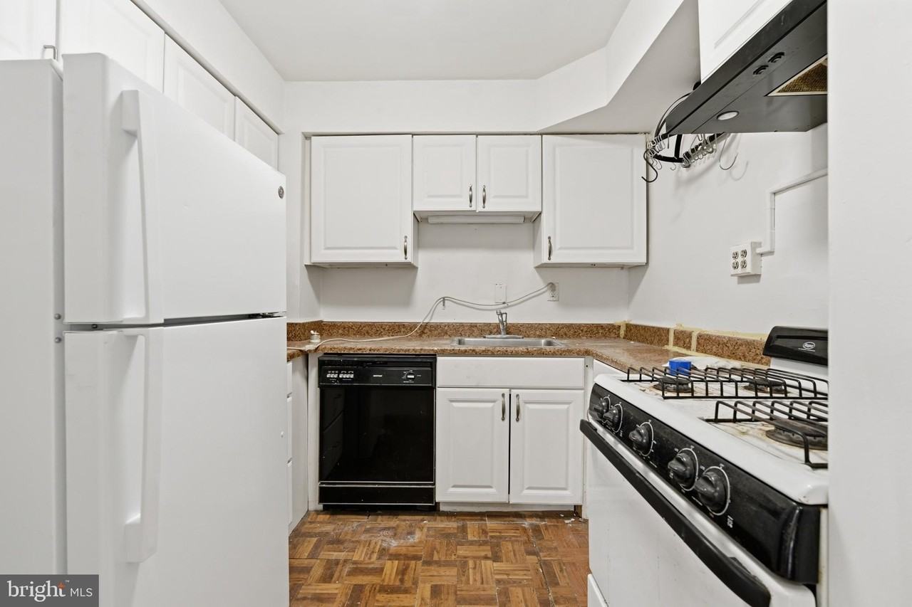 3953 Lankenau Ave #B - Photo 6 of 13
