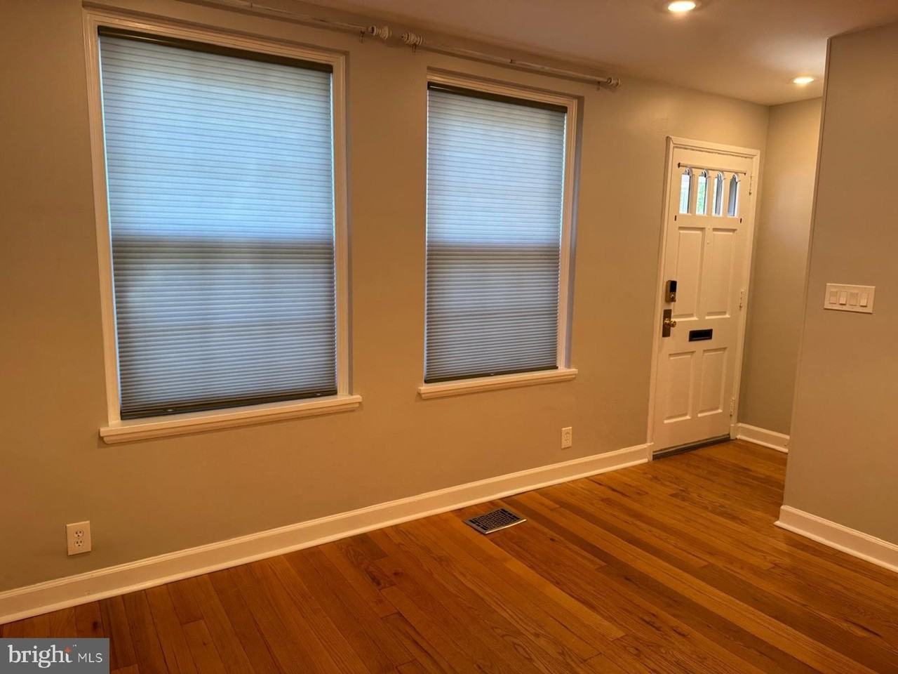 3064 S Buchanan St - Photo 3 of 41