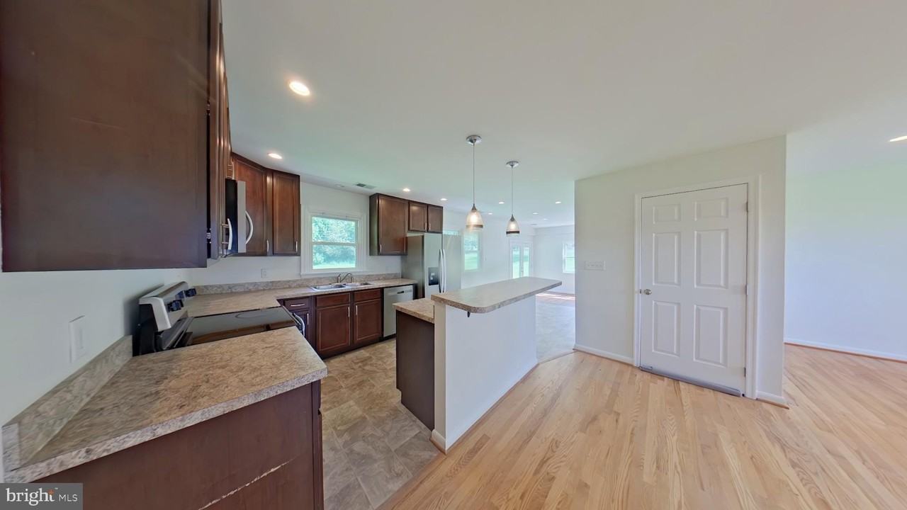 5069 Middle Rd - Photo 2 of 13