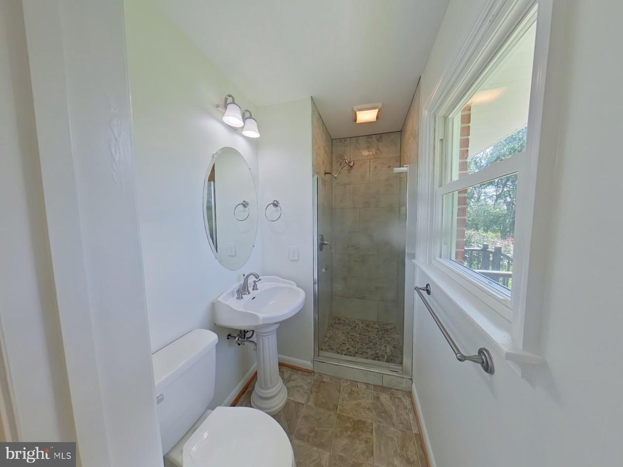 5069 Middle Rd - Photo 6 of 13