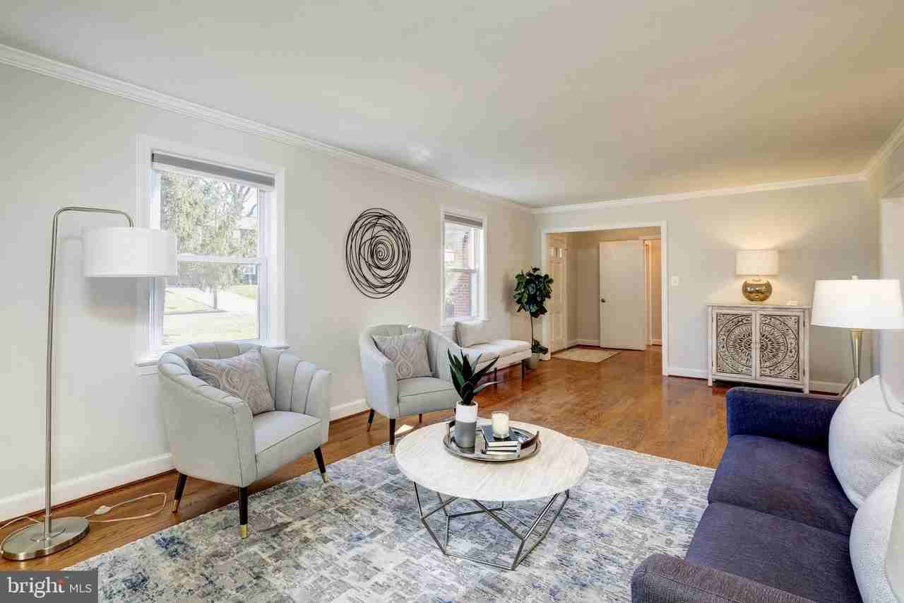 2900 Linden Ln - Photo 6 of 36