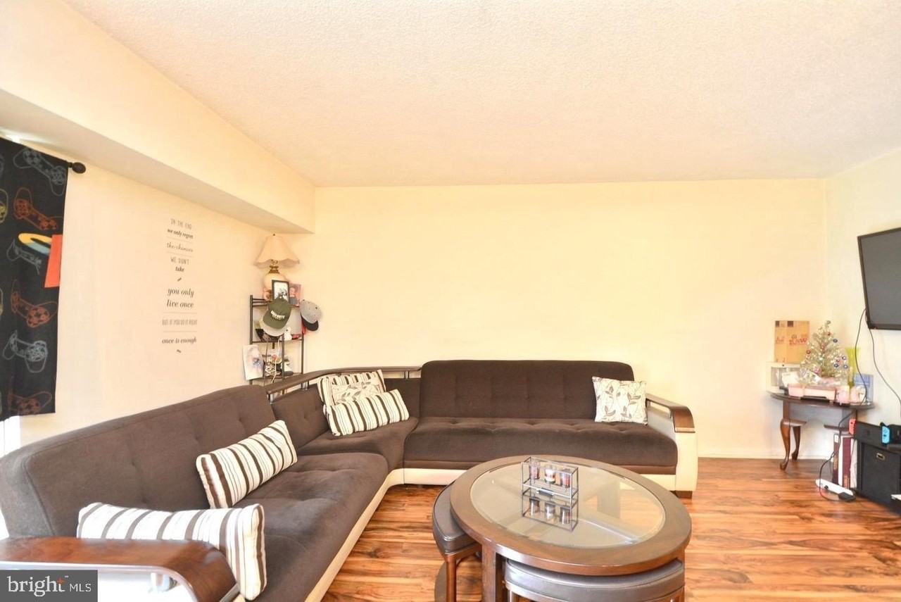 11643 Stoneview Sq #2B - Photo 3 of 12