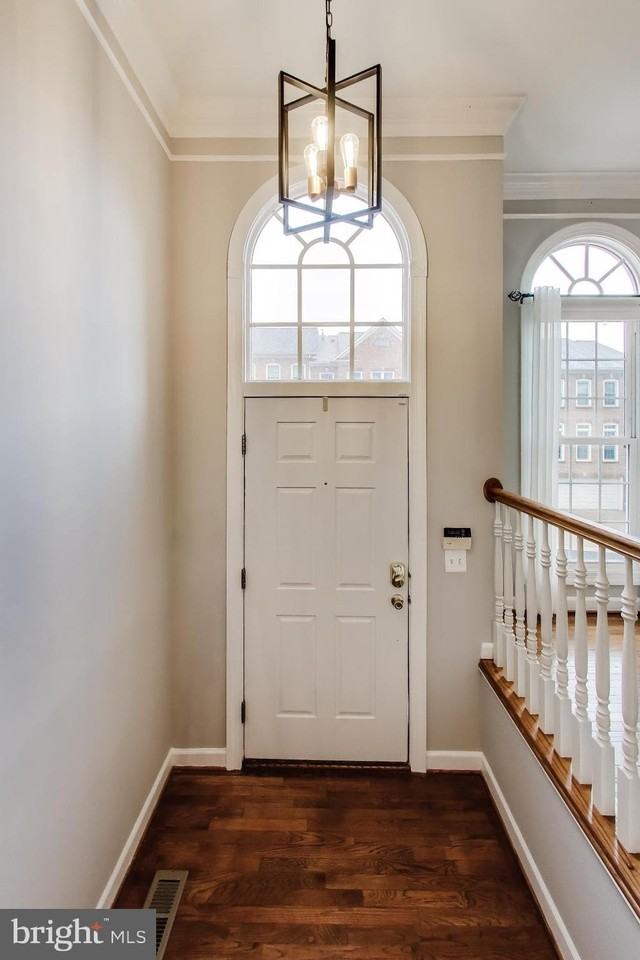 8026 Kidwell Town Ct - Photo 5 of 40