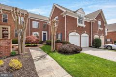 18488 Lanier Island Sq - Photo 1 of 1