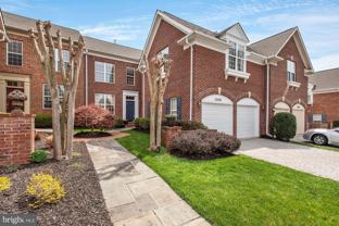 18488 Lanier Island Sq - Photo 1 of 1