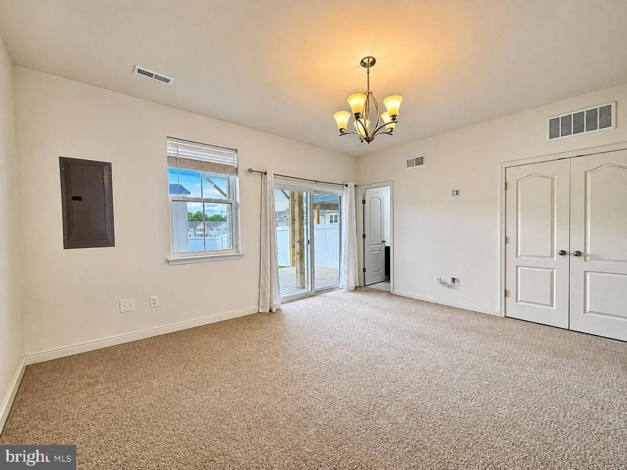 4811 Hicks Dr - Photo 2 of 29
