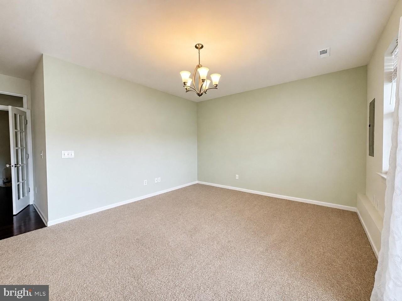 4811 Hicks Dr - Photo 5 of 29