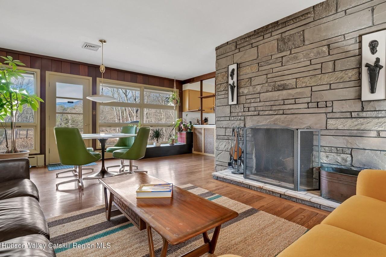 324 Fishcreek Rd - Photo 5 of 13