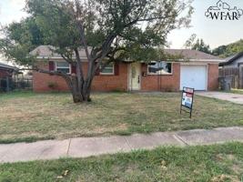 featured image of 2720 Byrne Pl