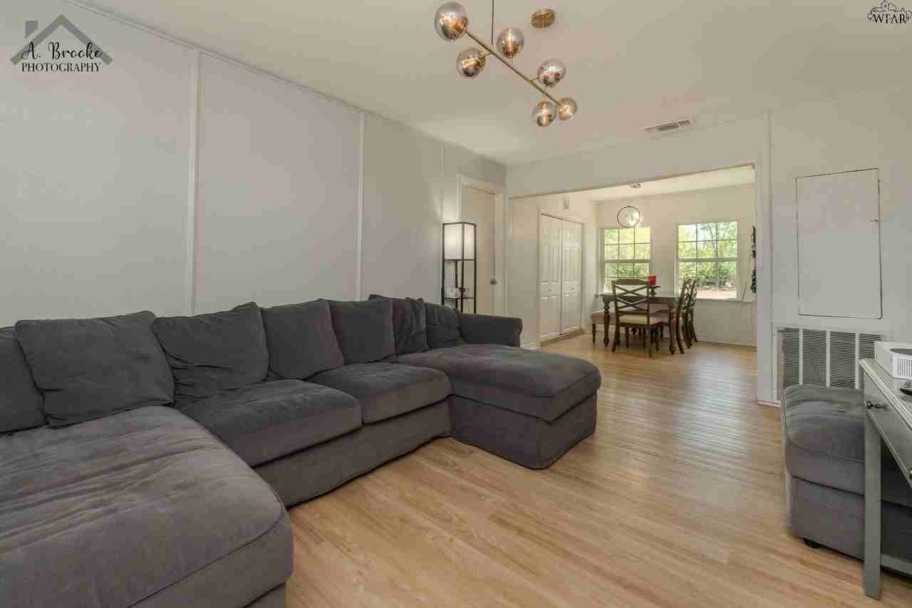 1421 New Haven Rd - Photo 5 of 24
