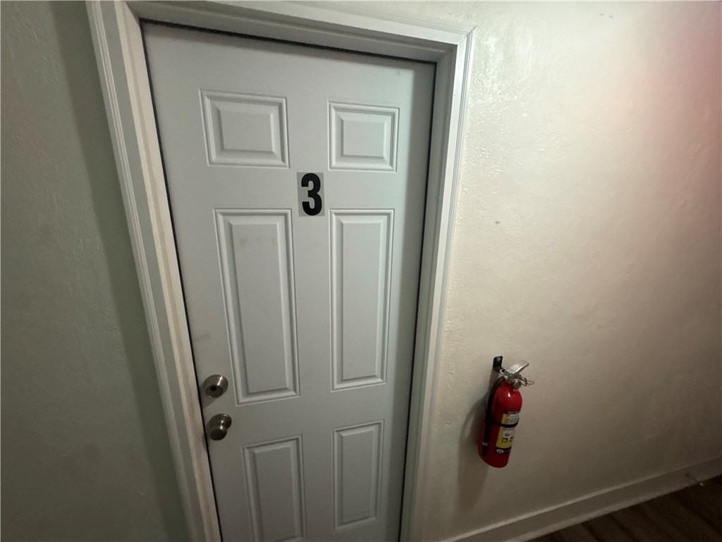 421 Ohio Ave #3 - Photo 2 of 9