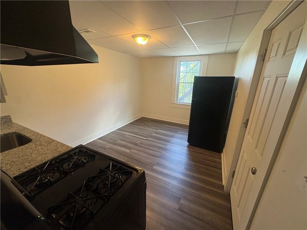 421 Ohio Ave #3 - Photo 5 of 9