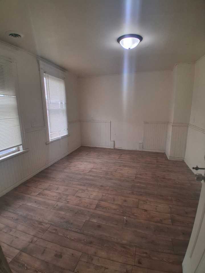 1231A W Windlake Ave #1231A - Photo 2 of 5