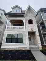 featured image of 504 Edwin St #1