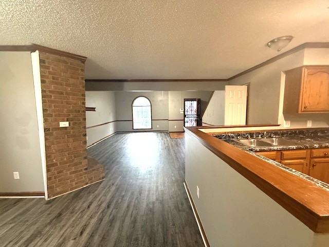 4230 Cedartree Dr #1 - Photo 3 of 14