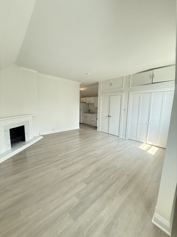 4401 Danneel St #3-1 - Photo 5 of 10