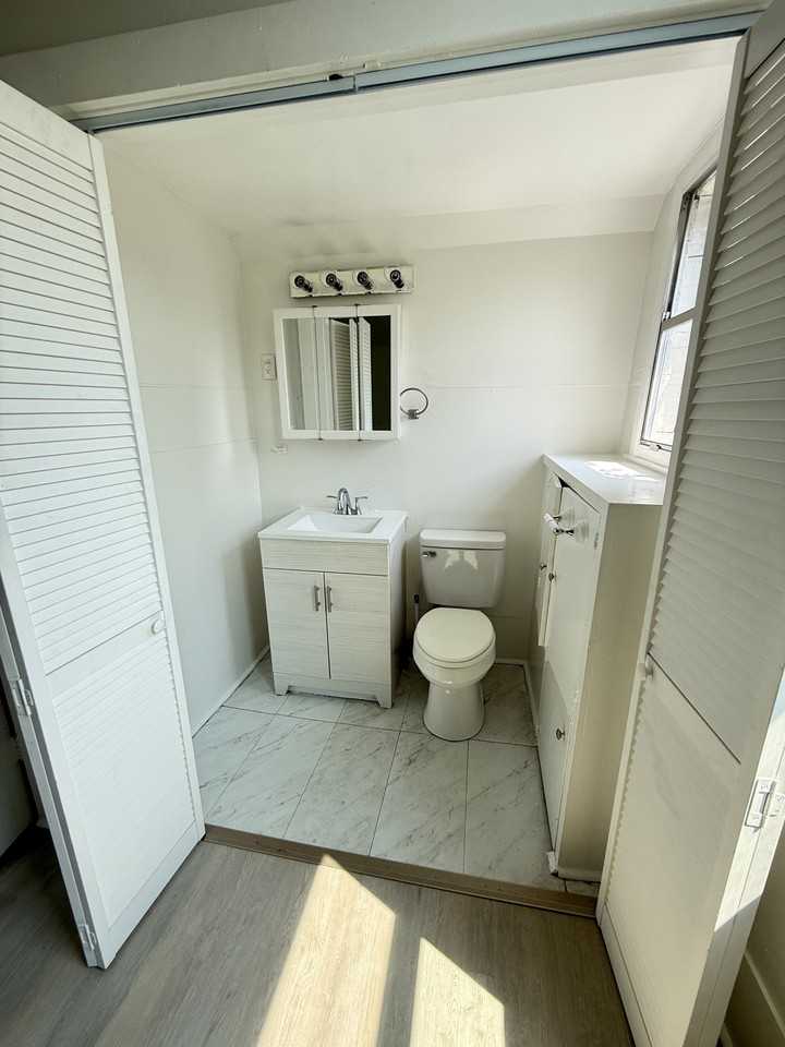 4401 Danneel St #3-1 - Photo 7 of 10